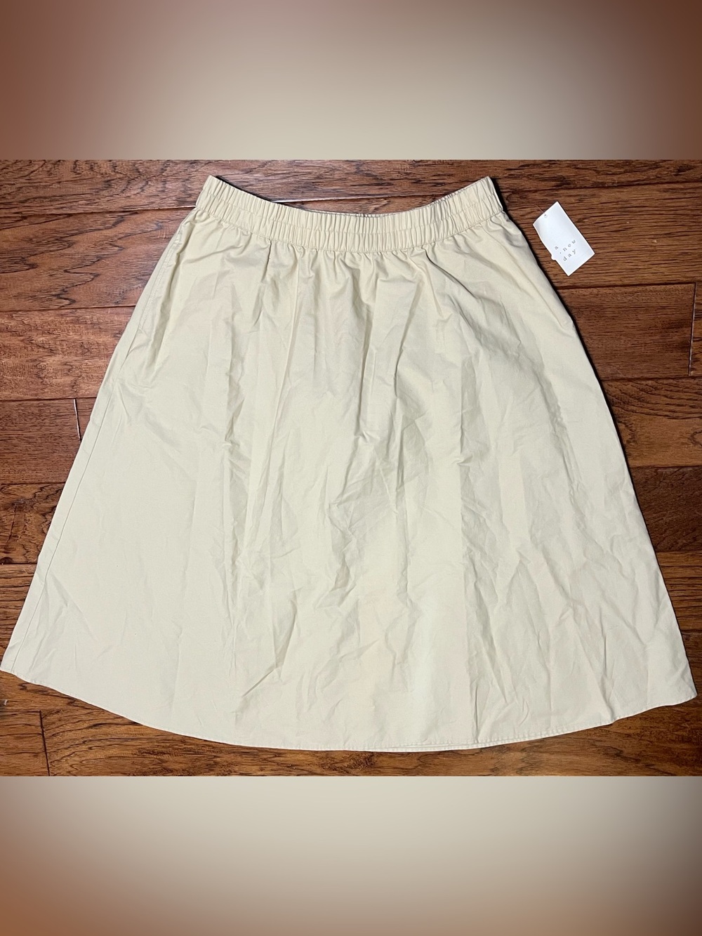 a new day Cream Elastic-Waist Midi Skirt